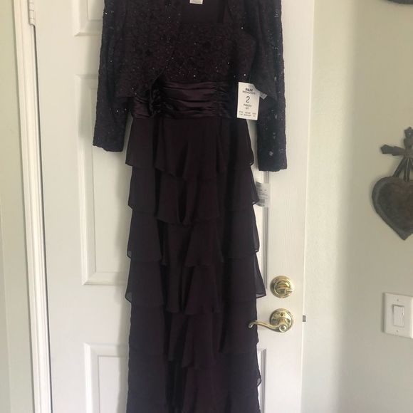 SPARKLY PROM OR HOLIDAY w Sequin Lace jacket (2 pc Set) - Picture 7 of 8